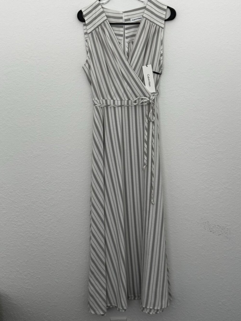 NWT Calvin Klein Striped Sleeveless Faux Wrap Seersucker-like Maxi Dress - Picture 2 of 9